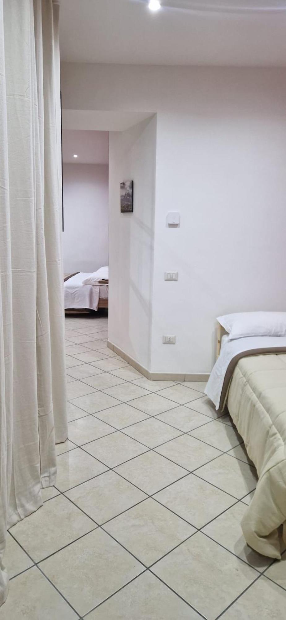 Hotel Domus Pisanelli Neapel Exterior foto